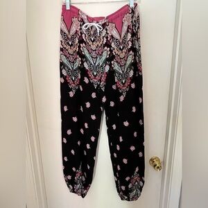 Urban Coco Black and Pink Patterned Pants